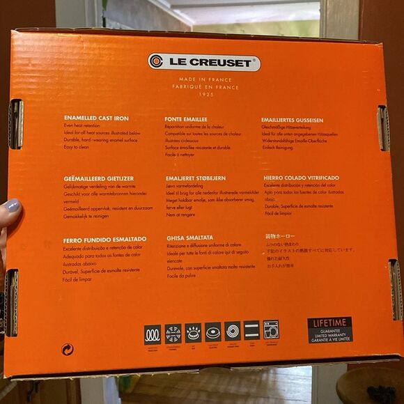 Le Creuset Tote Bag and Box - Picture 6 of 10